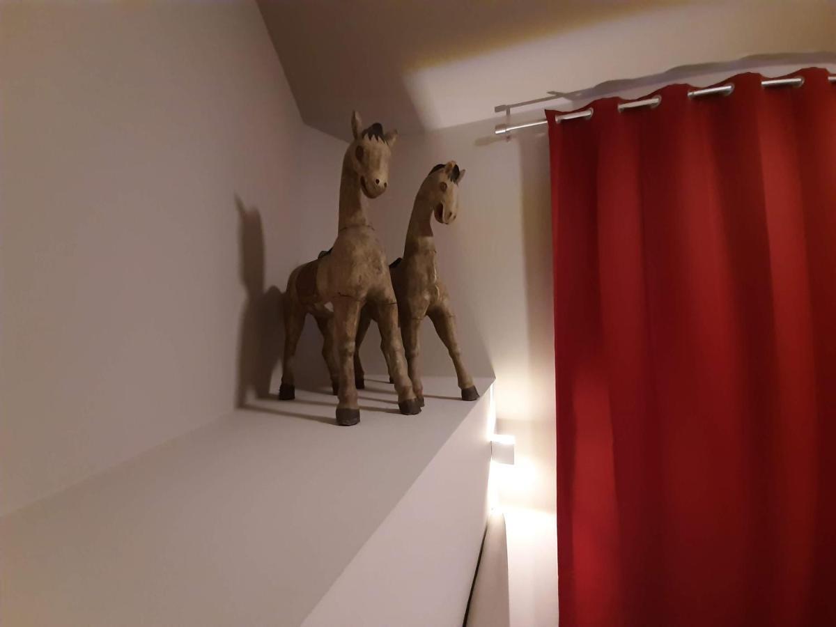 Hotel & Ristorante L'Angoletto In Selci Selci  ภายนอก รูปภาพ